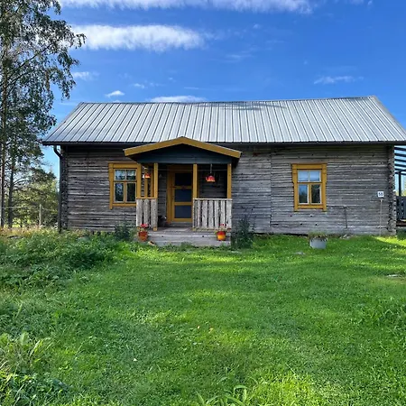 Vintage Atmospheric Log House Kivijarvi